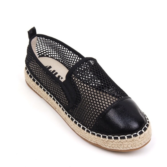 Audrey - Picture 4 of 6